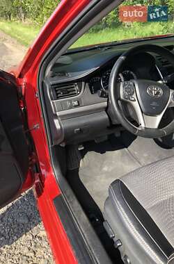 Седан Toyota Camry 2013 в Києві