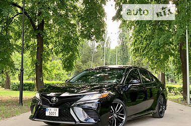 Седан Toyota Camry 2019 в 