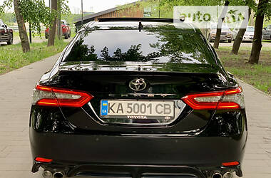 Седан Toyota Camry 2019 в 