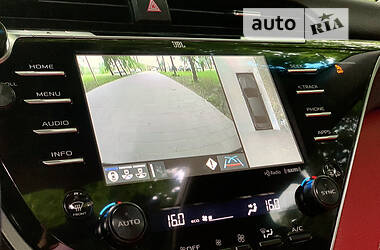 Седан Toyota Camry 2019 в 