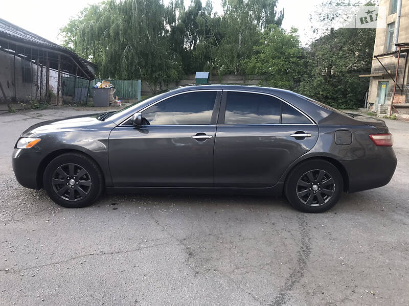 Седан Toyota Camry 2007 в Киеве