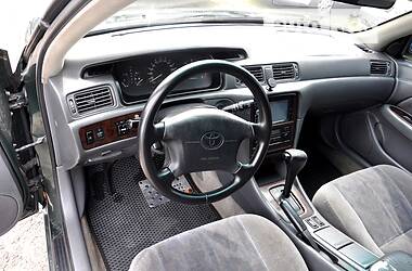 Седан Toyota Camry 1998 в Львове