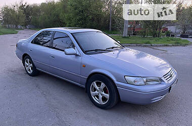 Седан Toyota Camry 1997 в Черкасах