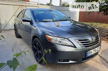 Седан Toyota Camry 2006 в Кропивницком