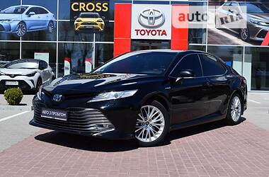 Седан Toyota Camry 2019 в Житомирі