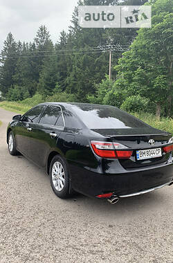 Седан Toyota Camry 2017 в Сумах