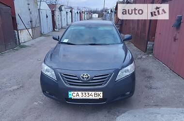 Седан Toyota Camry 2006 в Черкассах