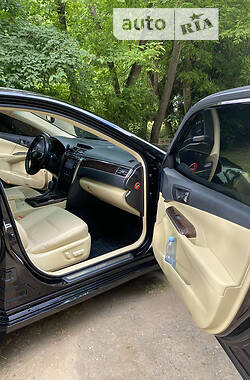 Седан Toyota Camry 2016 в Львові