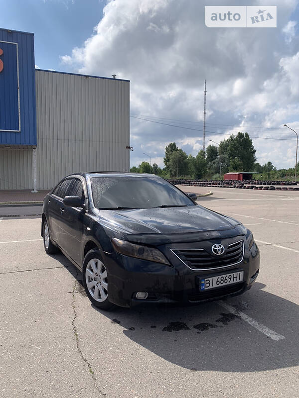 Седан Toyota Camry 2008 в Кременчуге