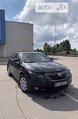 Седан Toyota Camry 2008 в Кременчуге