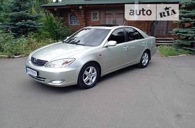 Седан Toyota Camry 2004 в Киеве