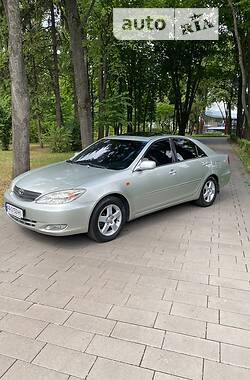 Седан Toyota Camry 2004 в Киеве