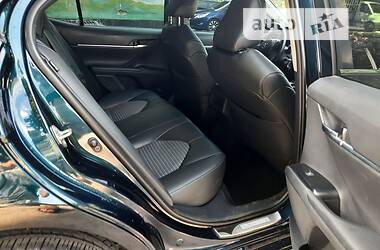 Седан Toyota Camry 2019 в 