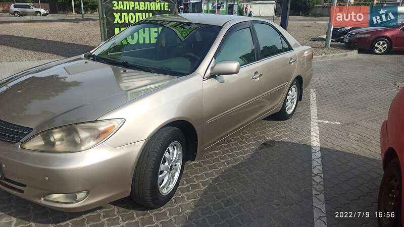 Toyota Camry 2003