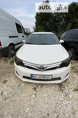 Седан Toyota Camry 2014 в Львове