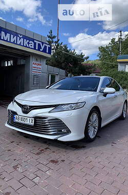 Седан Toyota Camry 2019 в Могилев-Подольске