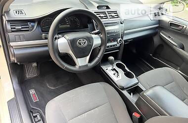 Седан Toyota Camry 2015 в Каменском