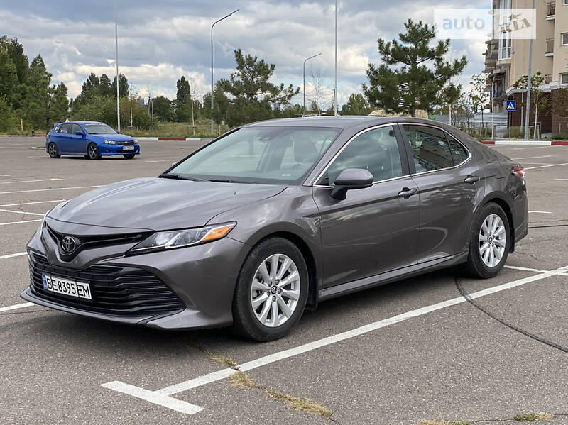 Седан Toyota Camry 2020 в Николаеве