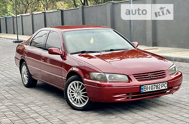 Седан Toyota Camry 1999 в Одесі