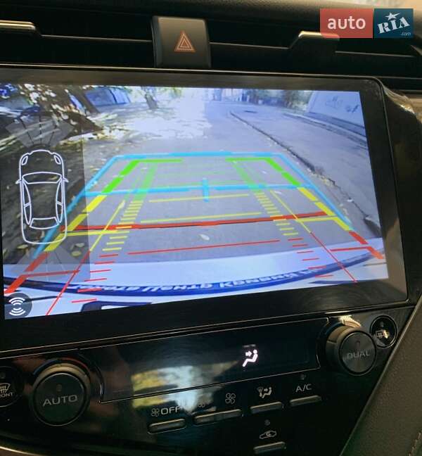 Седан Toyota Camry 2020 в Кривому Розі