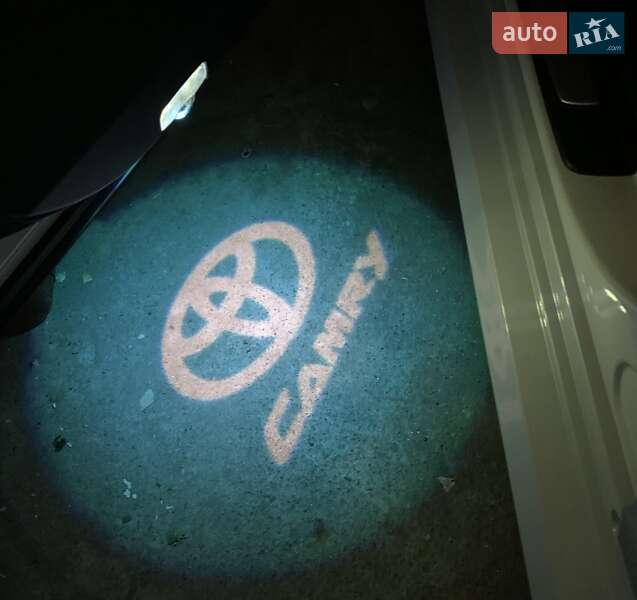 Седан Toyota Camry 2020 в Кривому Розі