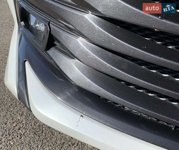 Седан Toyota Camry 2020 в Кривому Розі