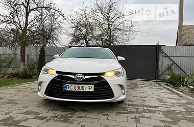 Седан Toyota Camry 2014 в Львове