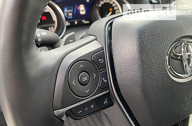 Седан Toyota Camry 2021 в 