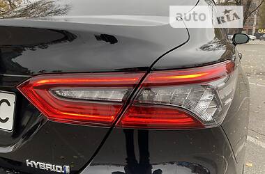 Седан Toyota Camry 2021 в 