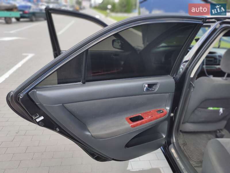 Седан Toyota Camry 2005 в Броварах