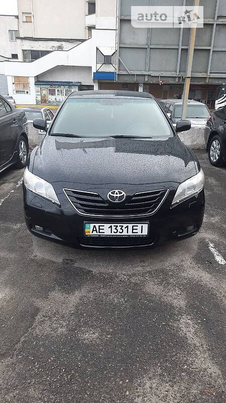 Седан Toyota Camry 2008 в Днепре