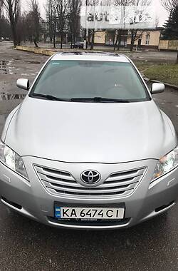 Седан Toyota Camry 2008 в Києві