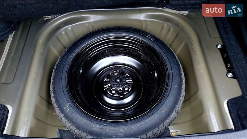 Седан Toyota Camry 2015 в Харкові