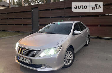 Седан Toyota Camry 2011 в Киеве