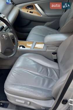Седан Toyota Camry 2006 в Днепре