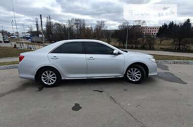 Седан Toyota Camry 2012 в 