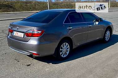 Седан Toyota Camry 2014 в 