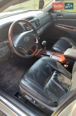 Седан Toyota Camry 2005 в Гайвороне