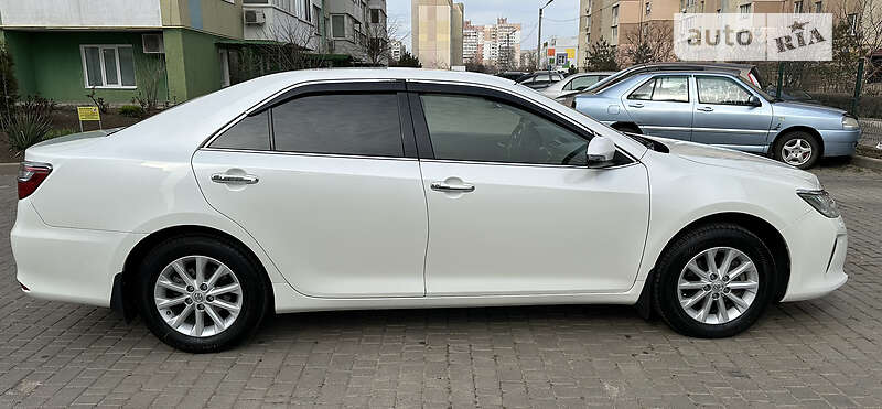 Седан Toyota Camry 2015 в Одесі