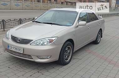 Седан Toyota Camry 2004 в Харькове