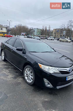 Седан Toyota Camry 2014 в 
