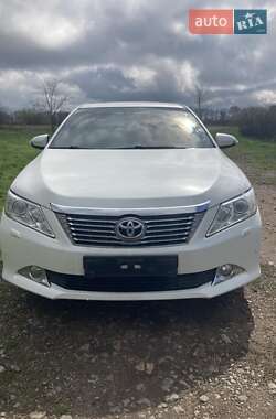 Седан Toyota Camry 2011 в Кривом Озере