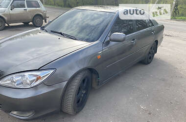 Седан Toyota Camry 2002 в Краматорську