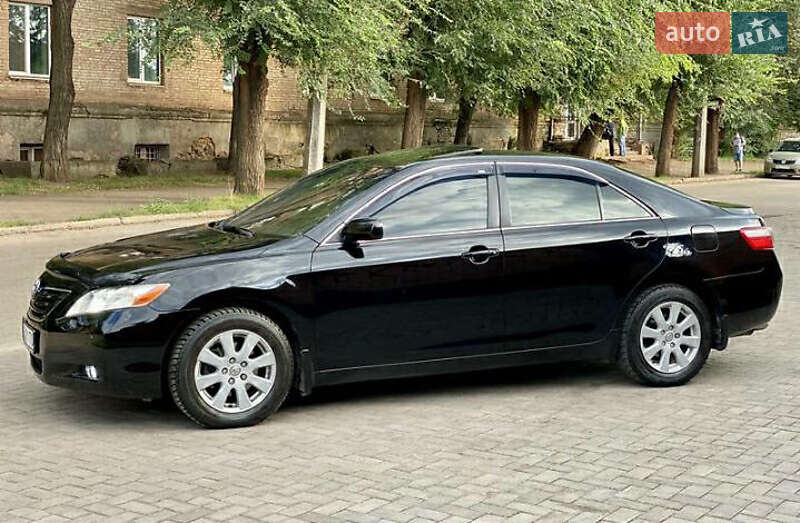 Седан Toyota Camry 2006 в Хмельницькому