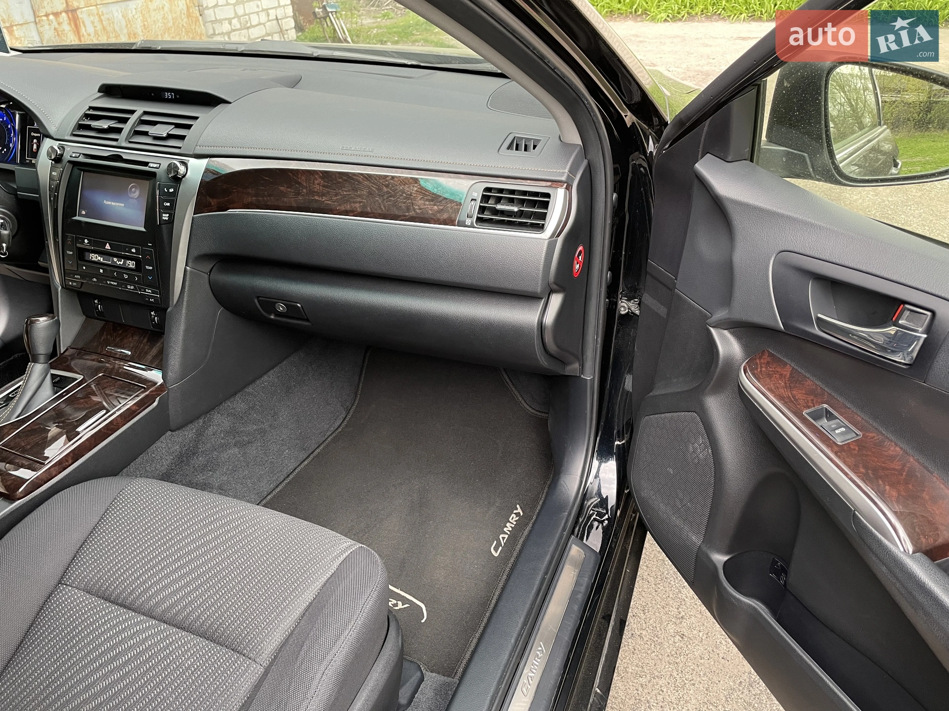 2017 Toyota Camry - мініатюра 10