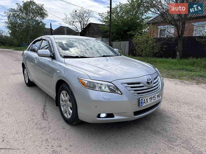 Седан Toyota Camry 2008 в Харькове