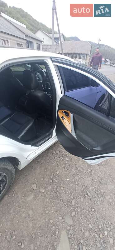 Седан Toyota Camry 2006 в Тячеві