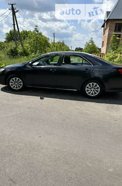 Седан Toyota Camry 2013 в Тернополі