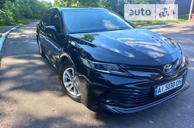 Седан Toyota Camry 2018 в 