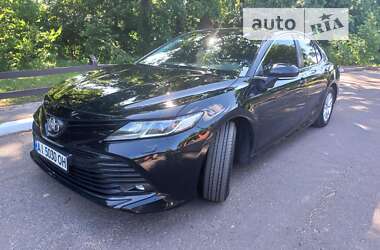 Седан Toyota Camry 2018 в 